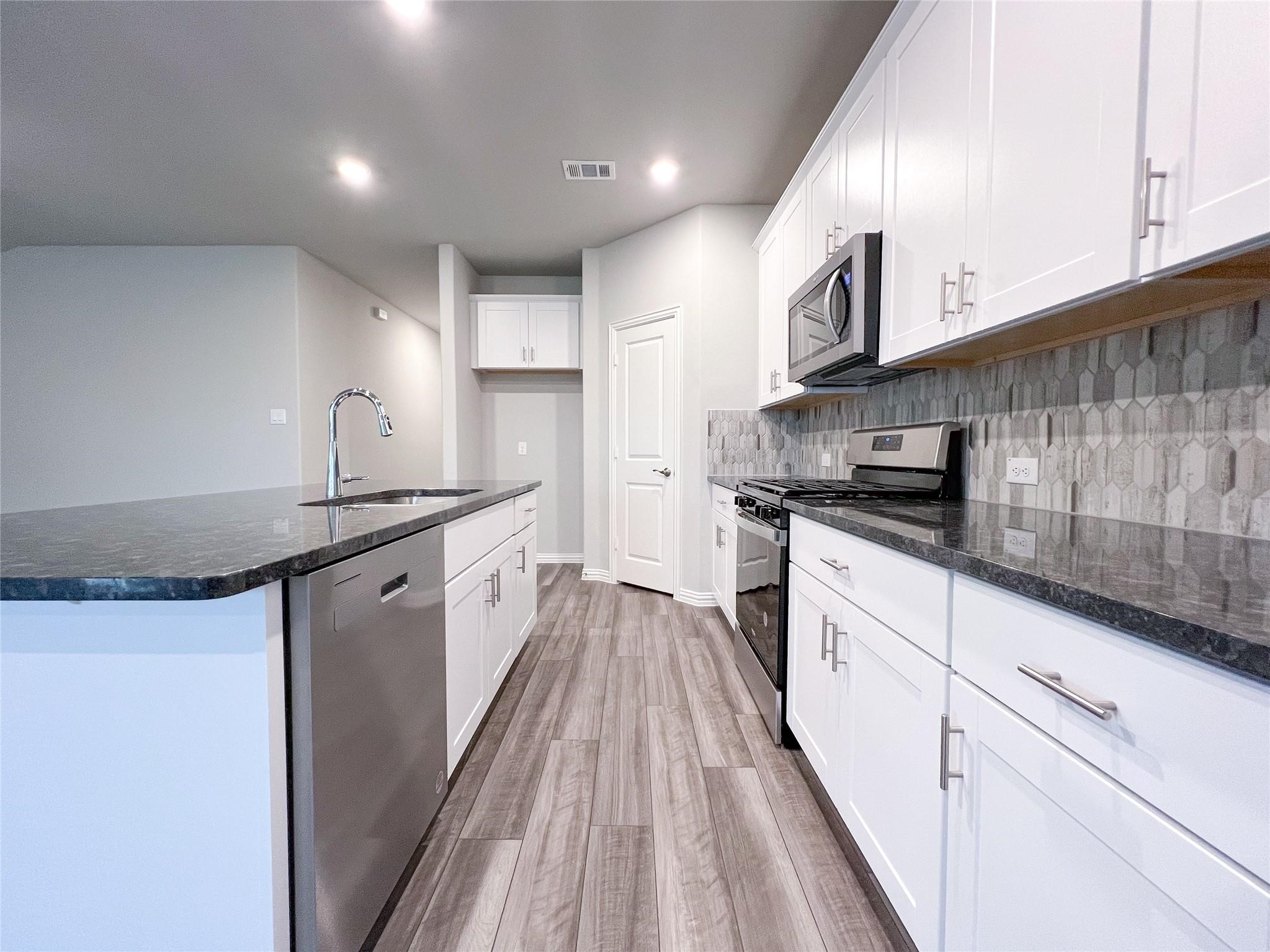1204 Blue Ridge Place