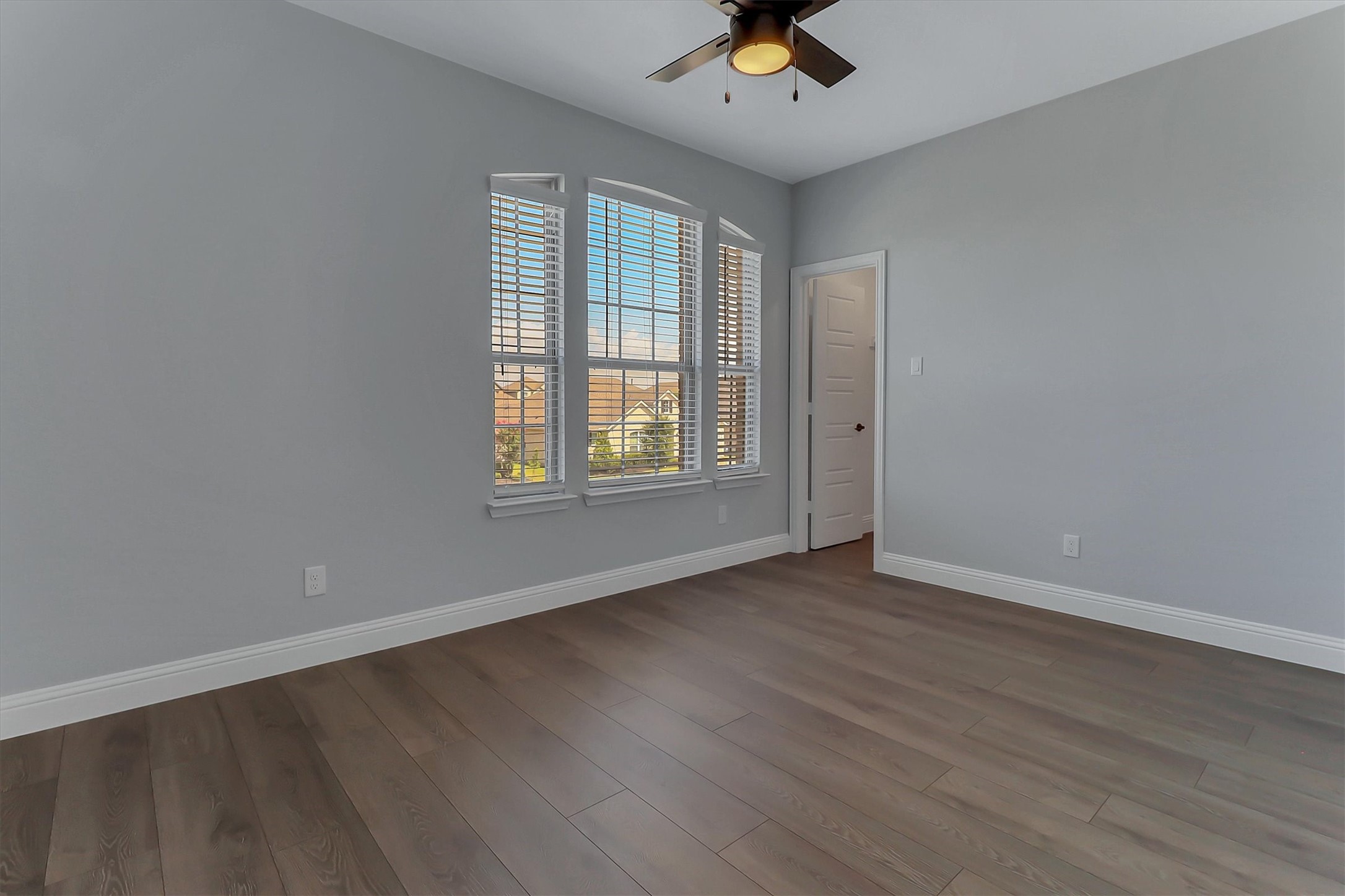 4025 Mockingbird Lane