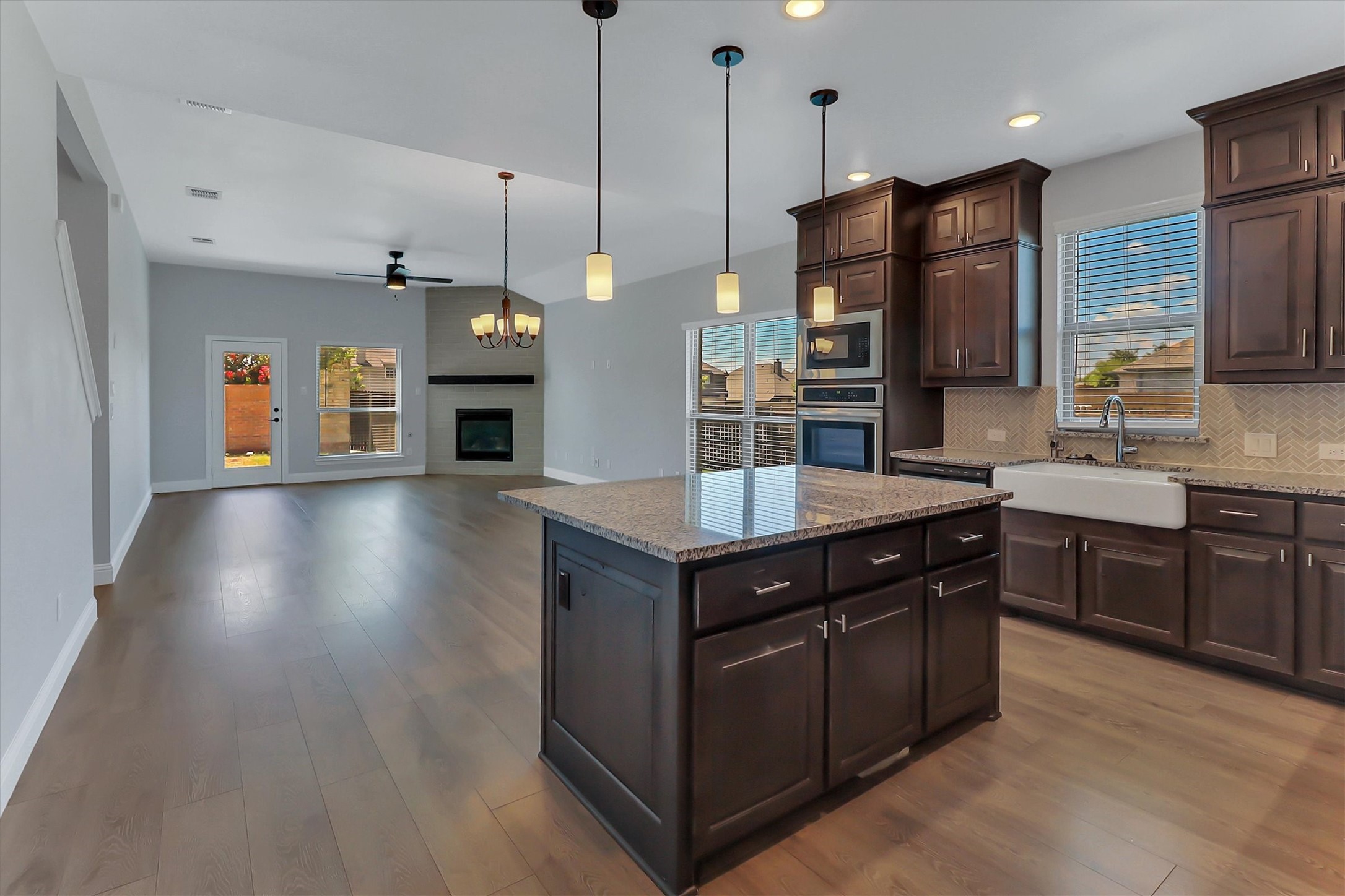4025 Mockingbird Lane