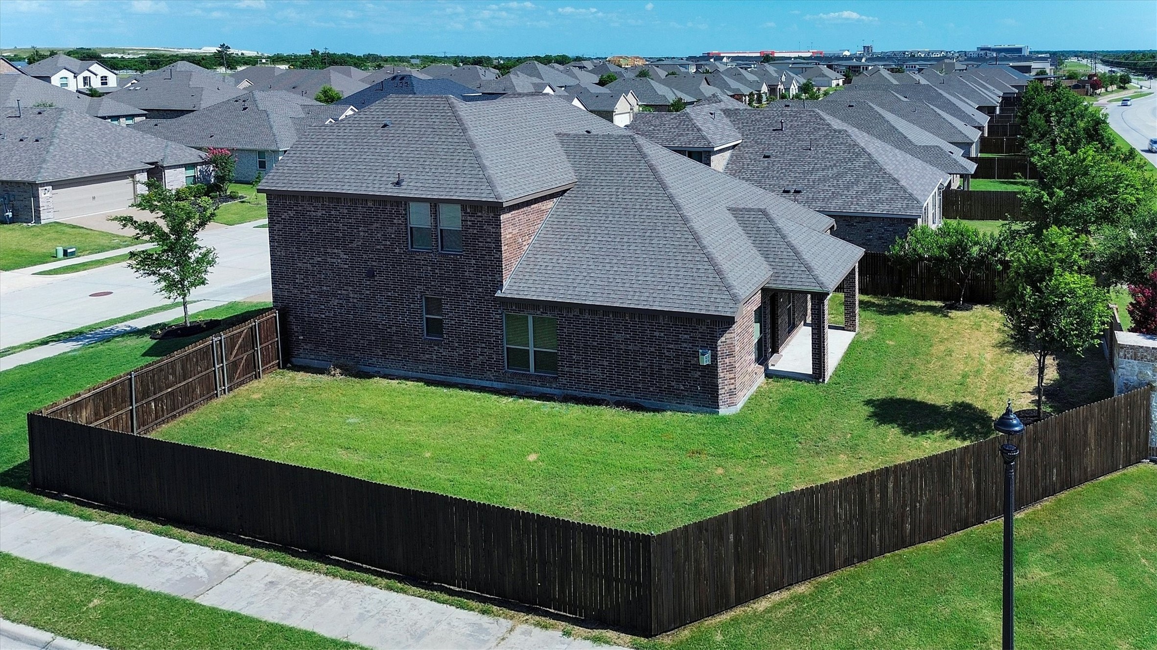 4025 Mockingbird Lane