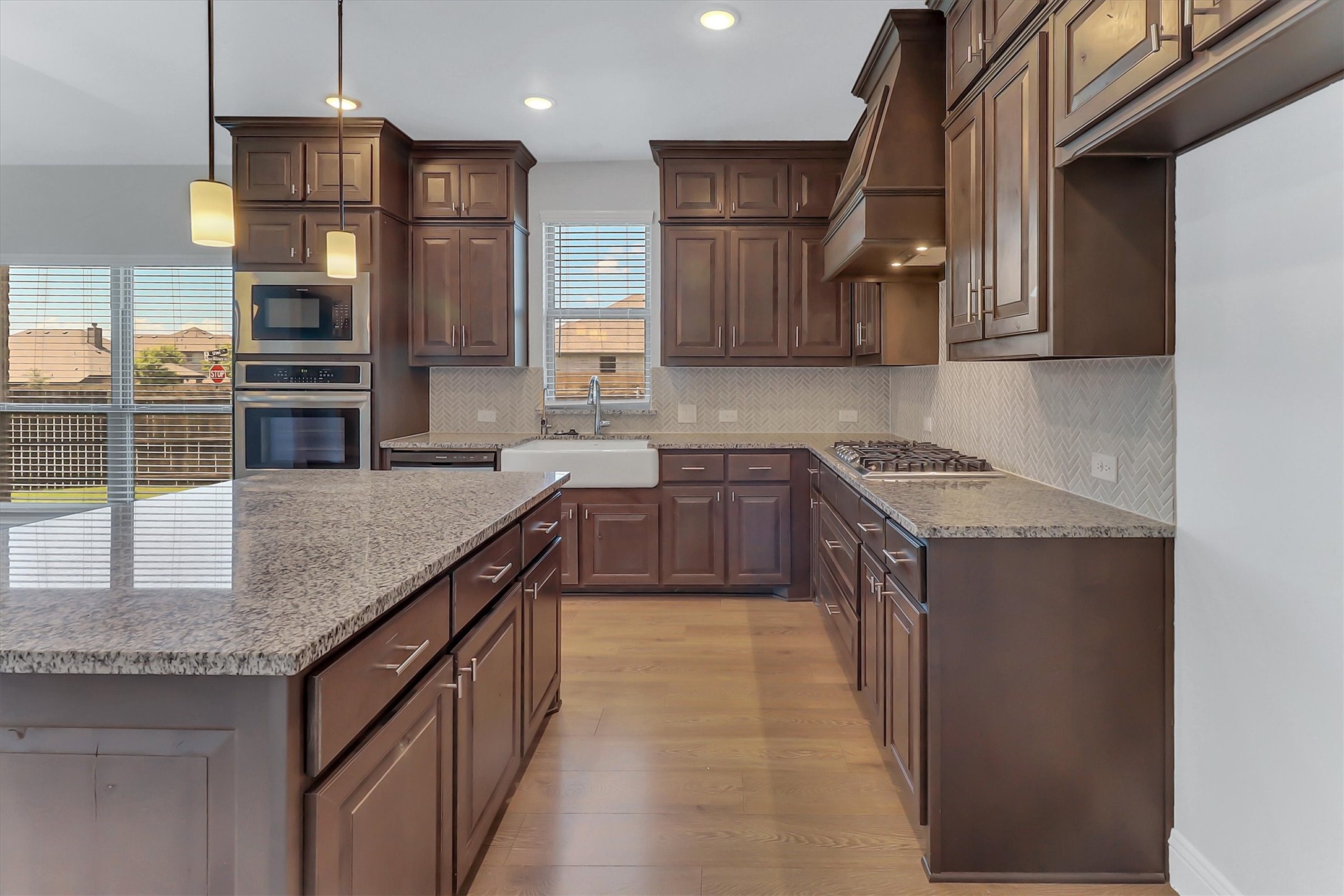 4025 Mockingbird Lane