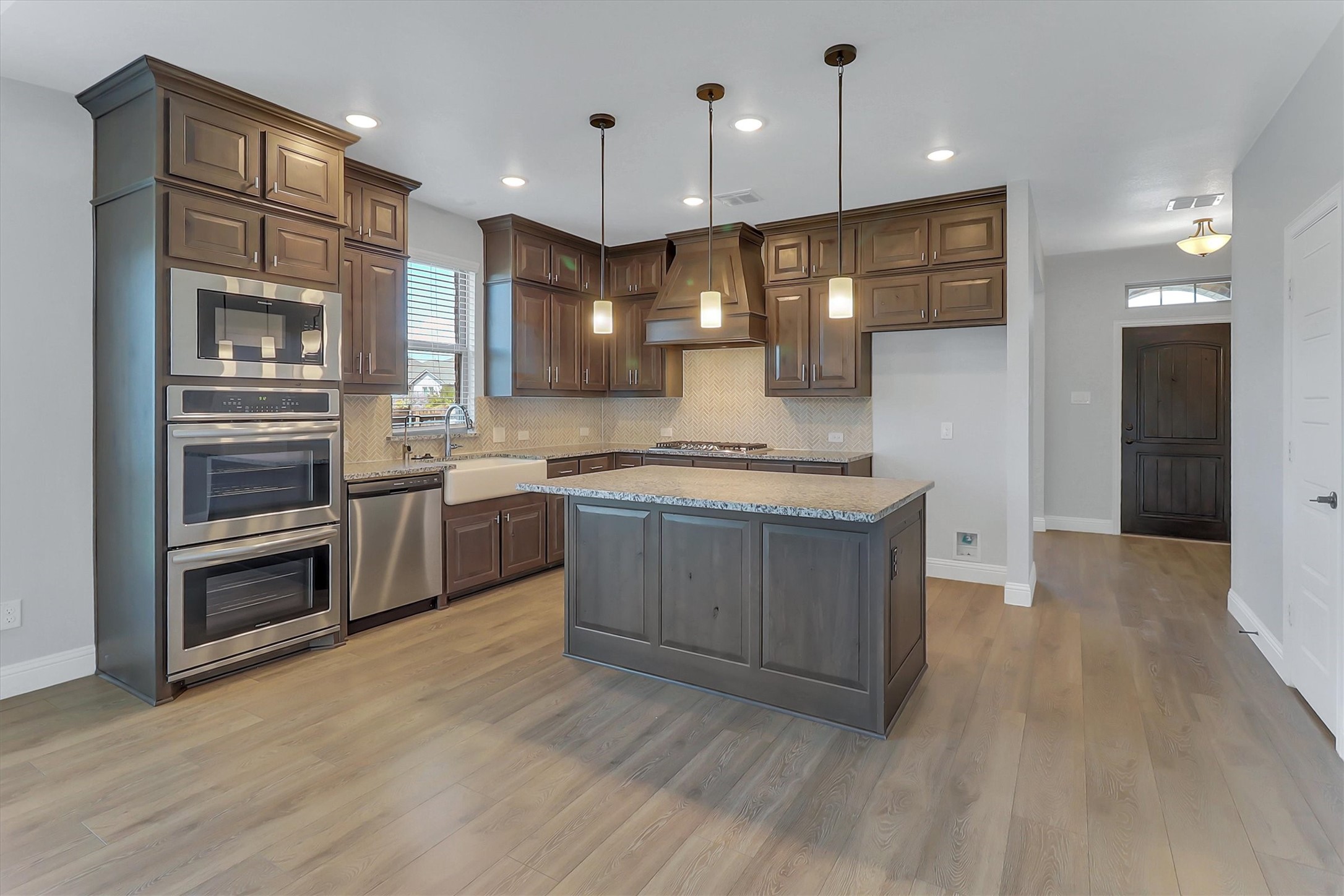 4025 Mockingbird Lane