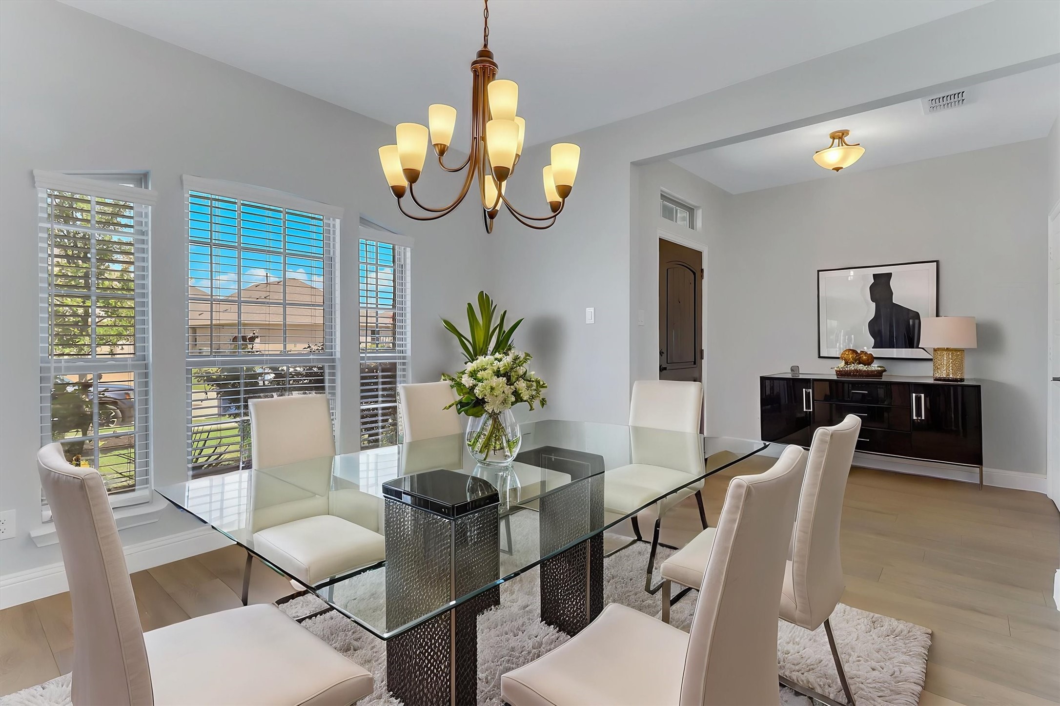 4025 Mockingbird Lane