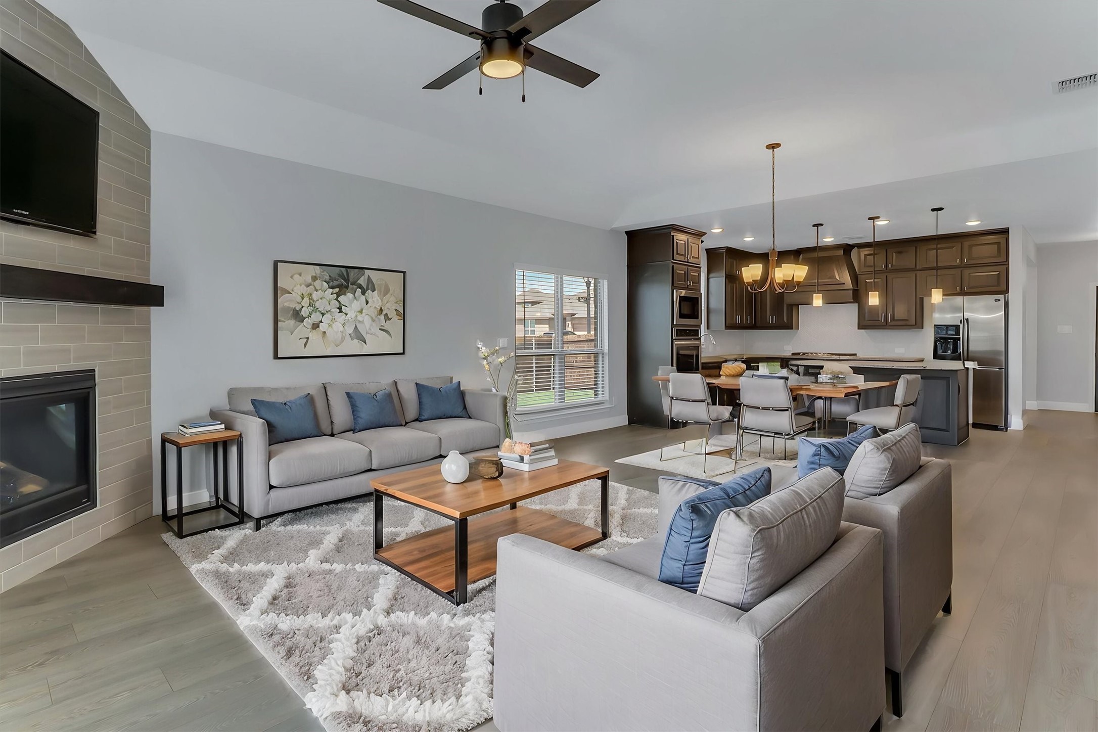4025 Mockingbird Lane