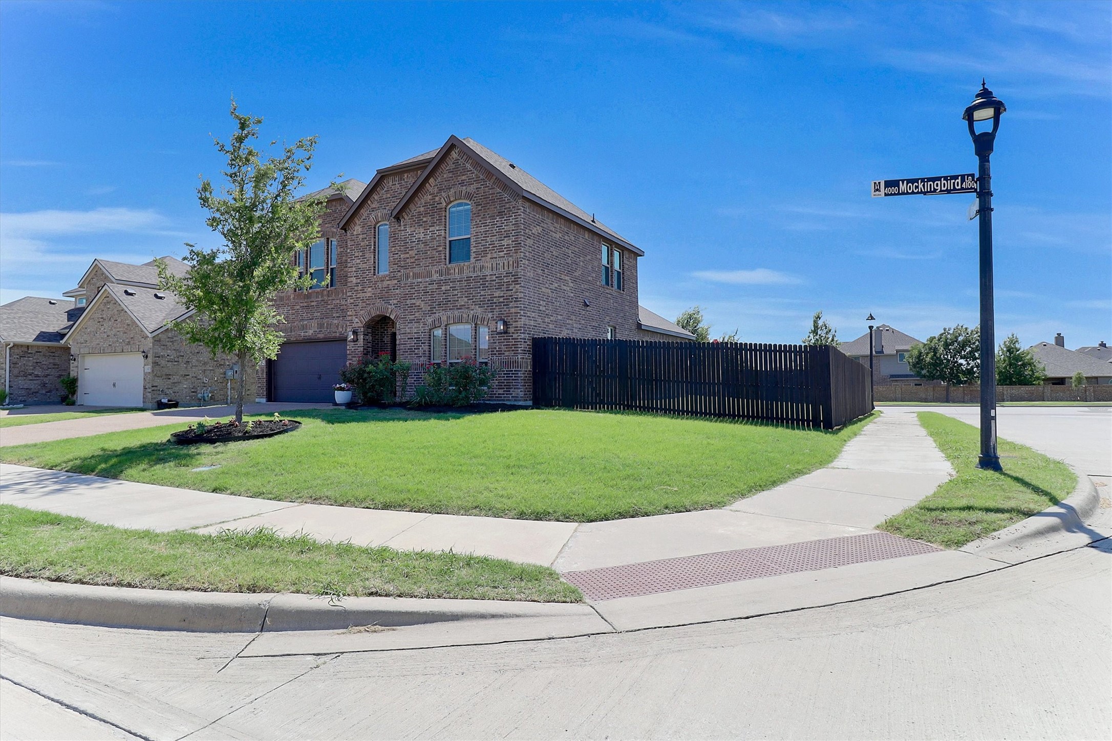 4025 Mockingbird Lane