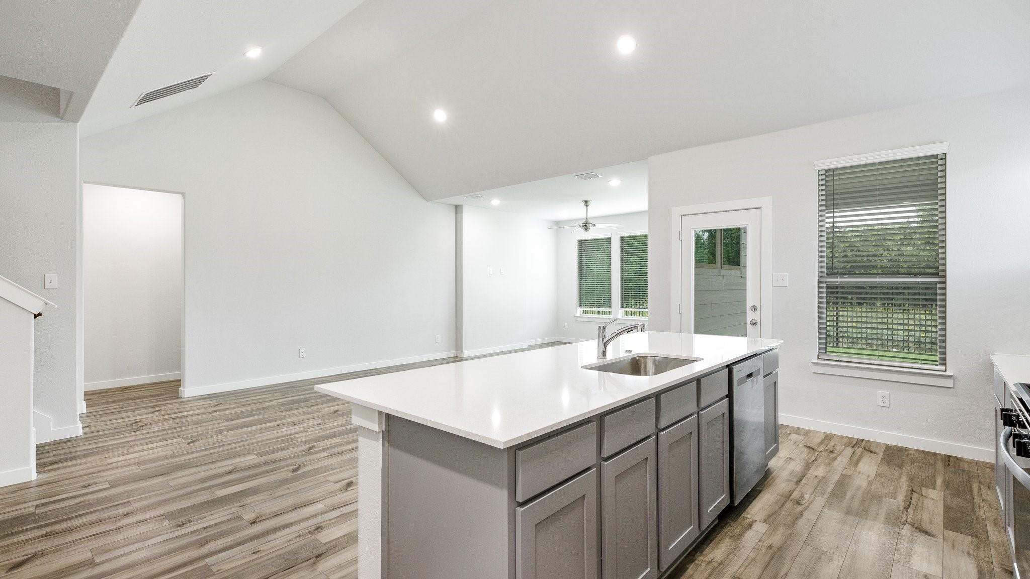 3815 Kenwood Drive