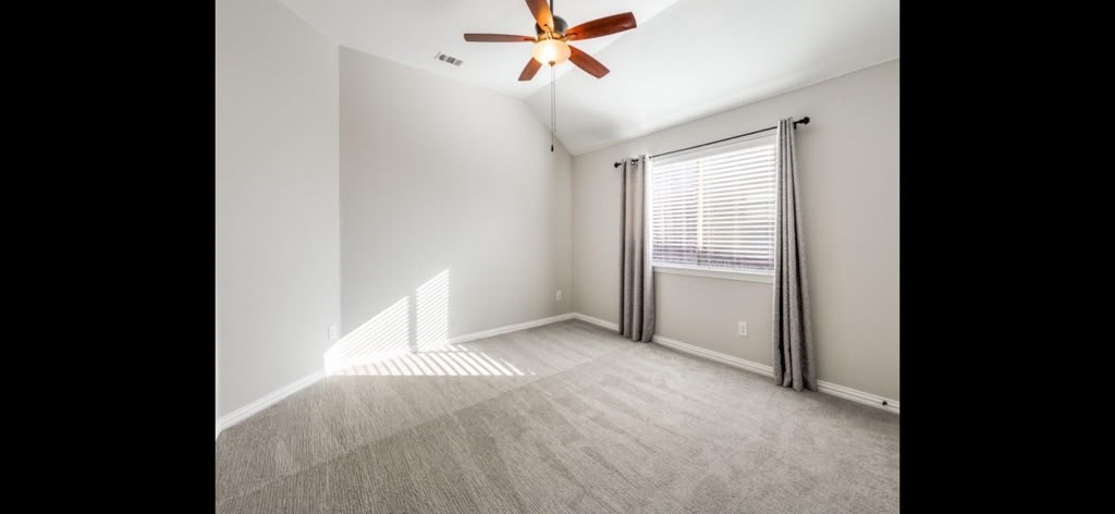 3250 Woodbine Trail