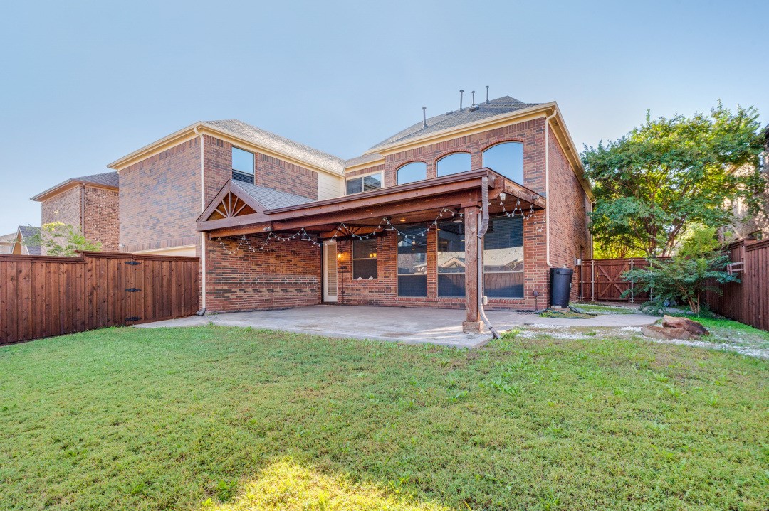 3250 Woodbine Trail