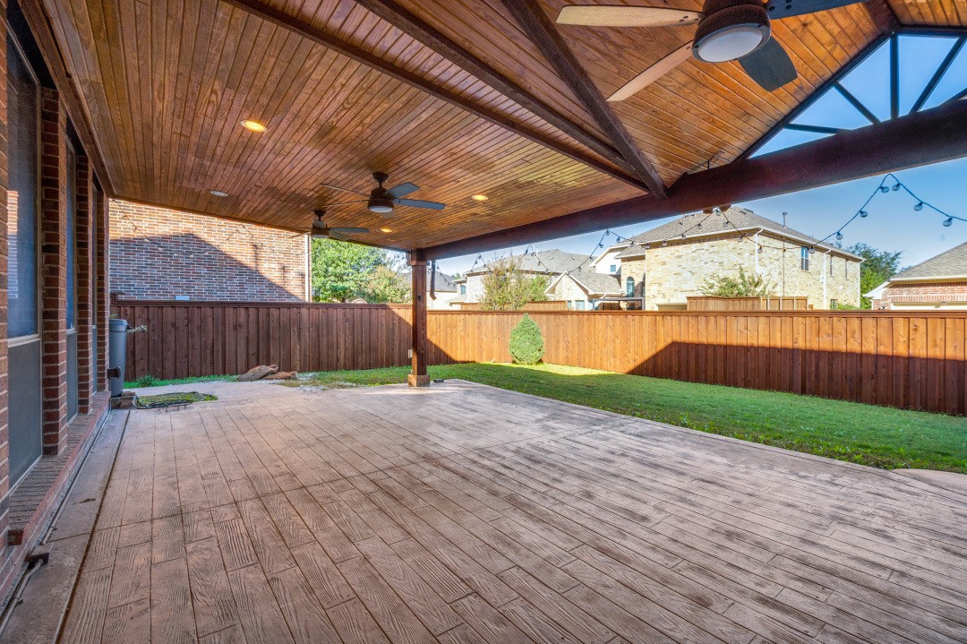 3250 Woodbine Trail