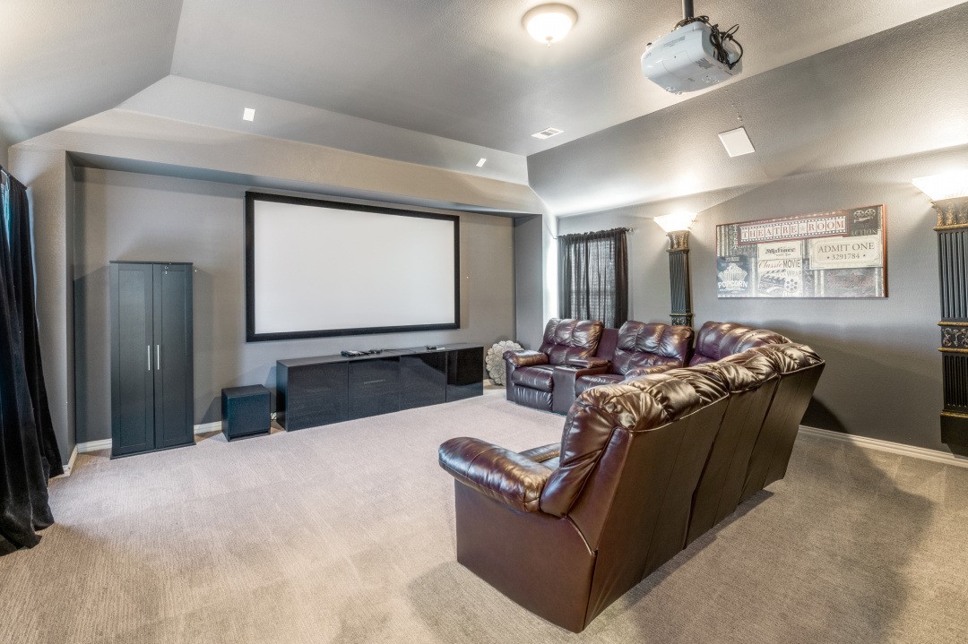 3250 Woodbine Trail