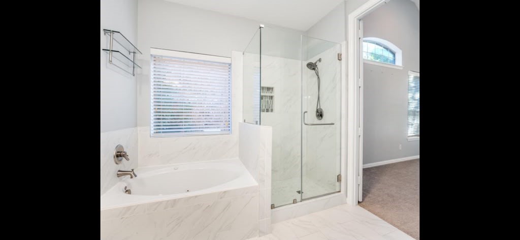 3250 Woodbine Trail