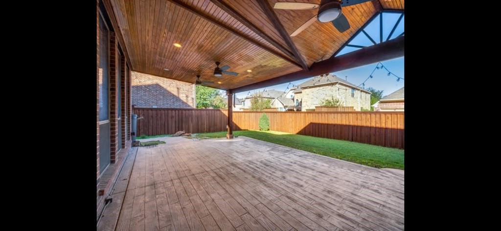 3250 Woodbine Trail
