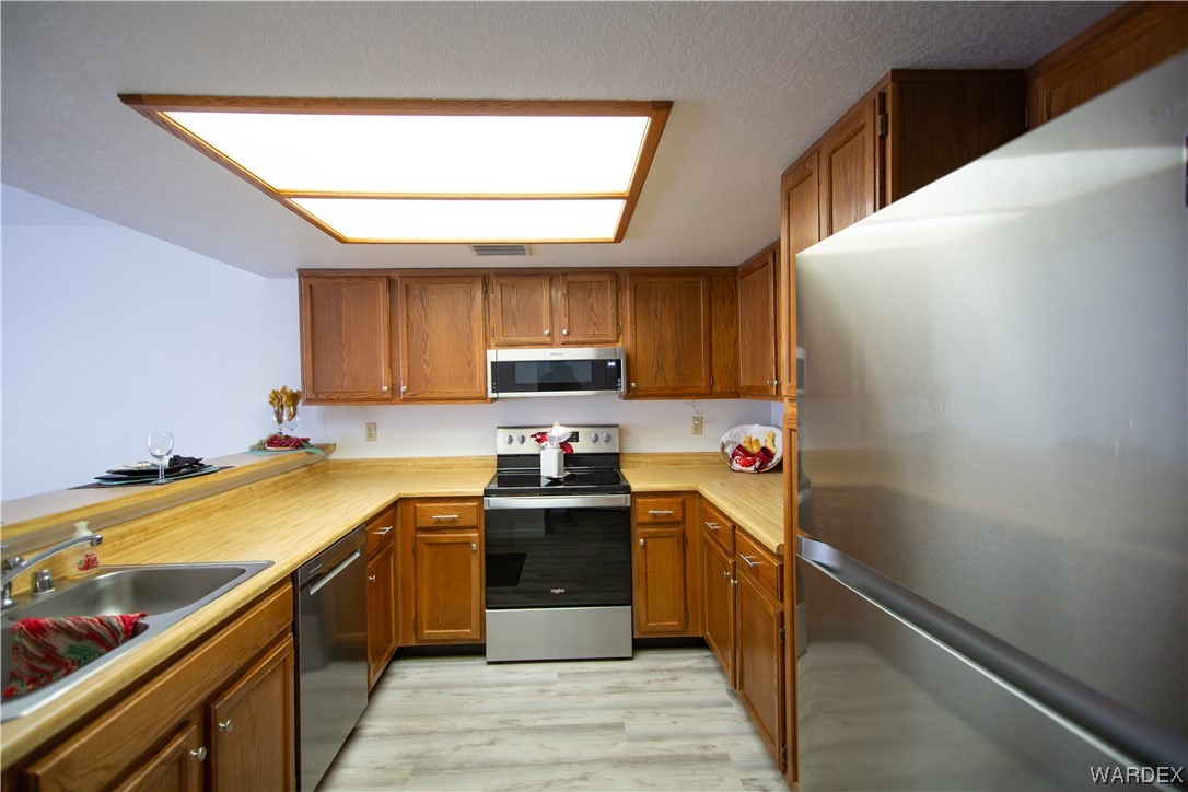 1800 Clubhouse Drive 61