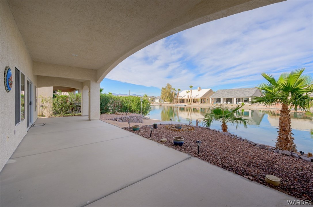 2031 E Lago Grande Place