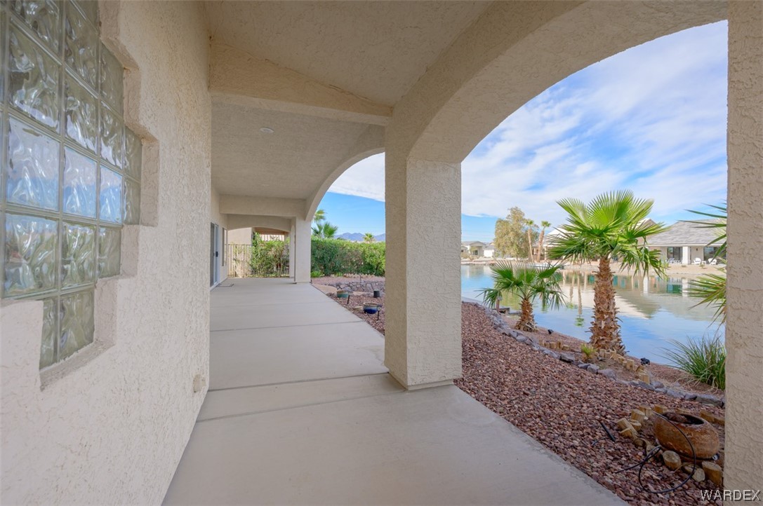 2031 E Lago Grande Place