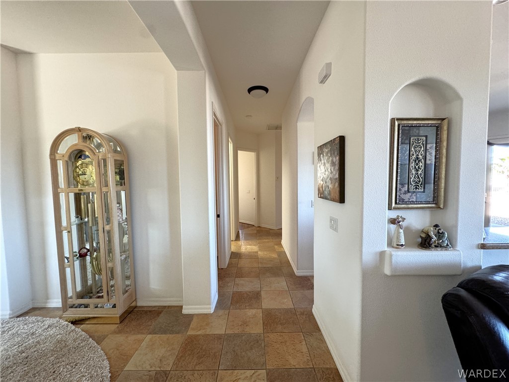 2619 Rolling Hills Road