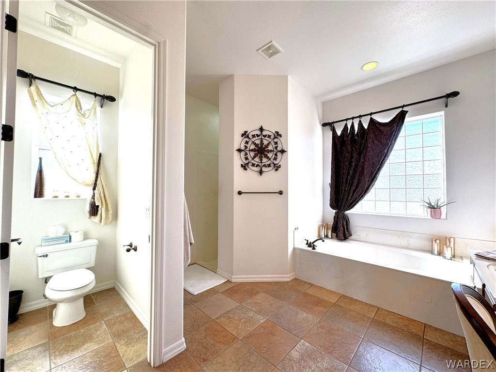 2619 Rolling Hills Road