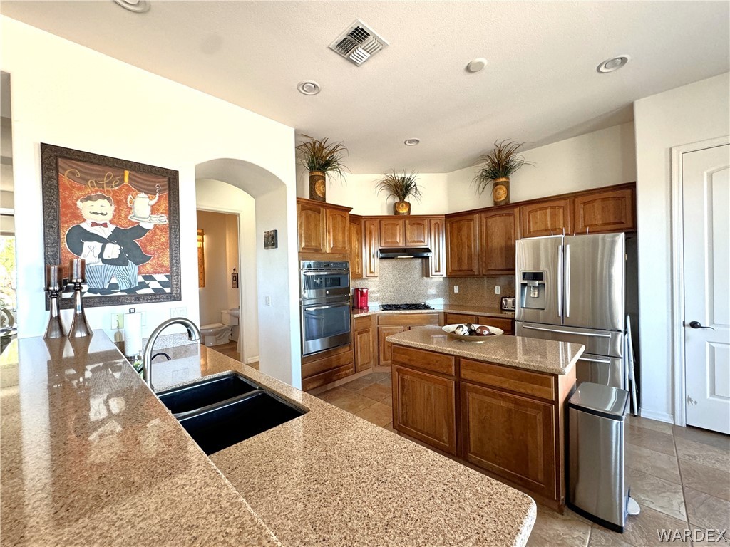 2619 Rolling Hills Road