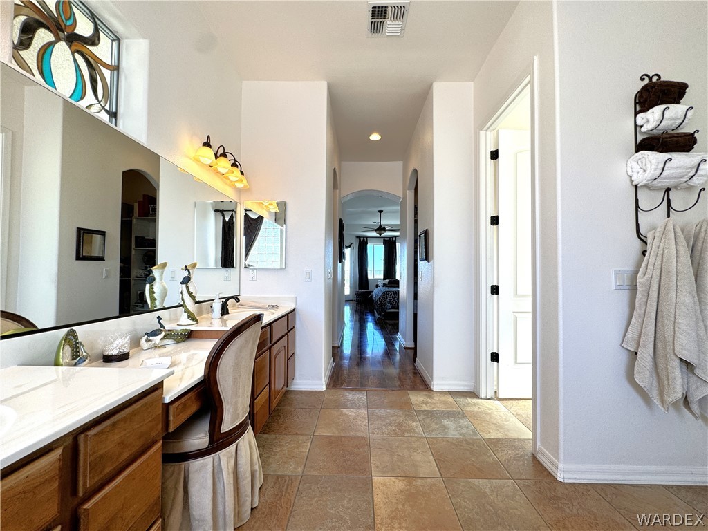 2619 Rolling Hills Road