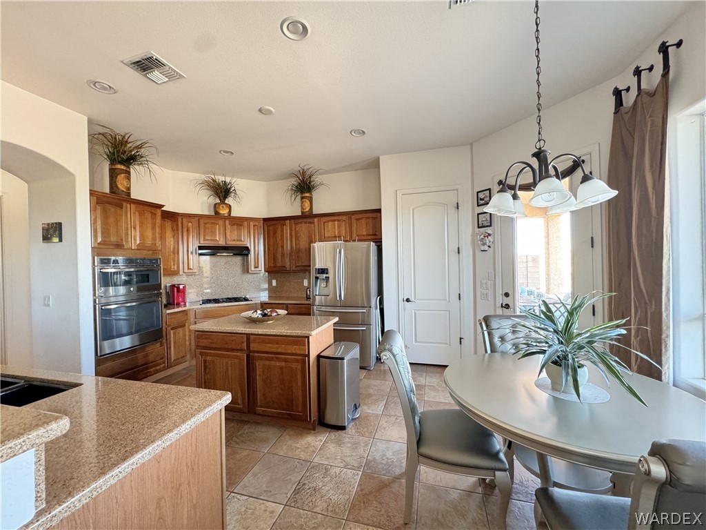 2619 Rolling Hills Road