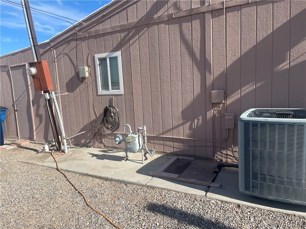 1084 Navajo Drive
