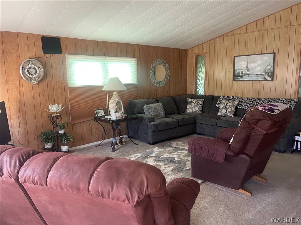 1084 Navajo Drive