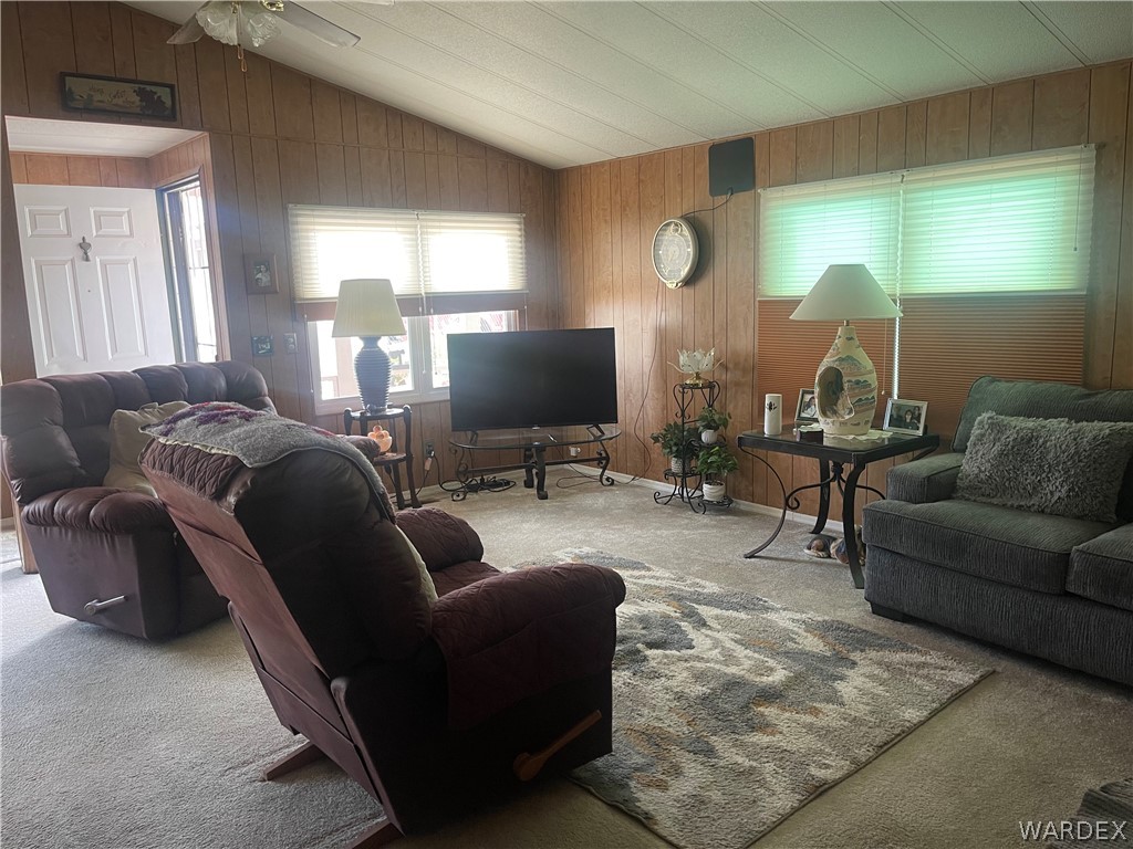 1084 Navajo Drive