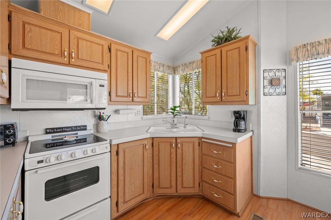 2000 Ramar Road 242