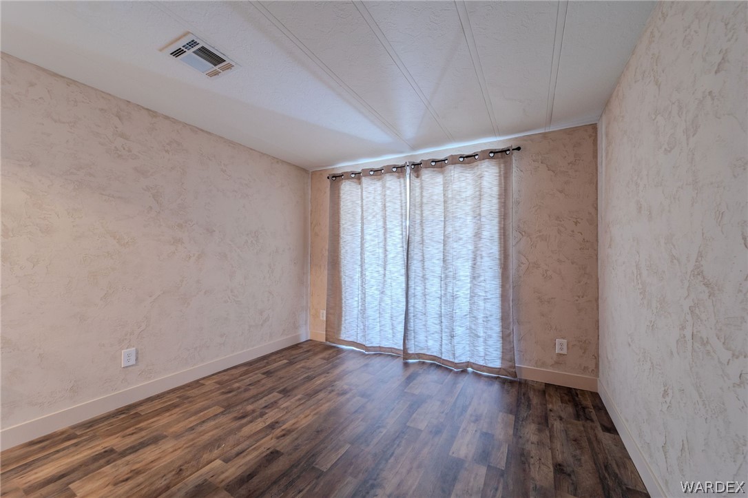 1629 Talc Plaza