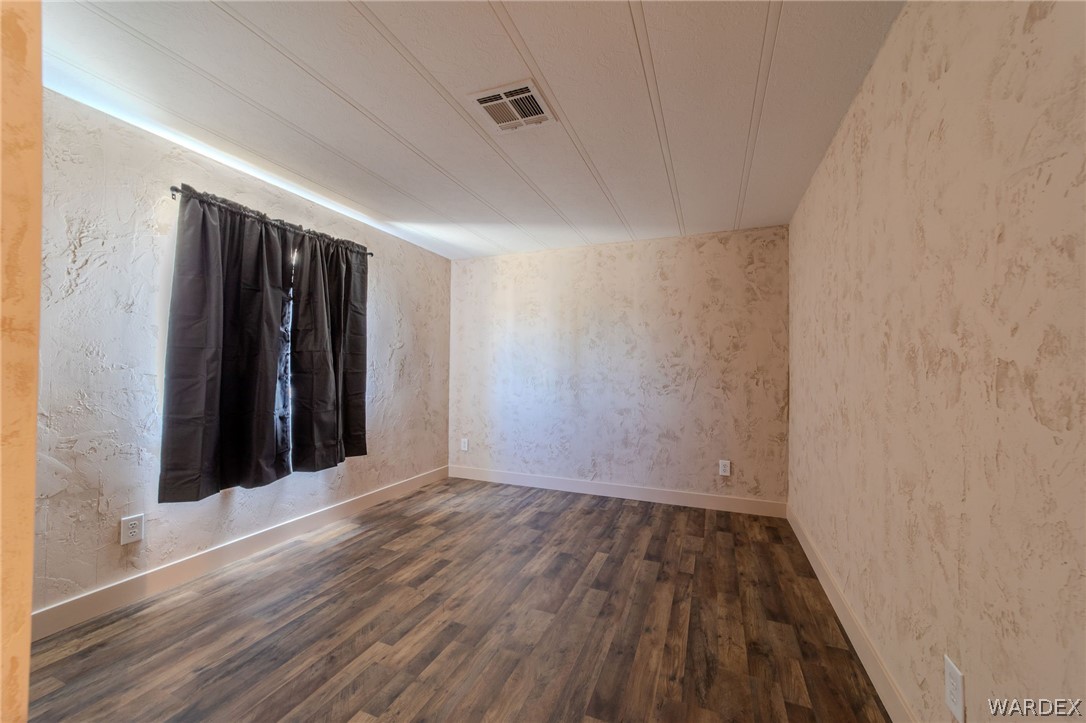 1629 Talc Plaza