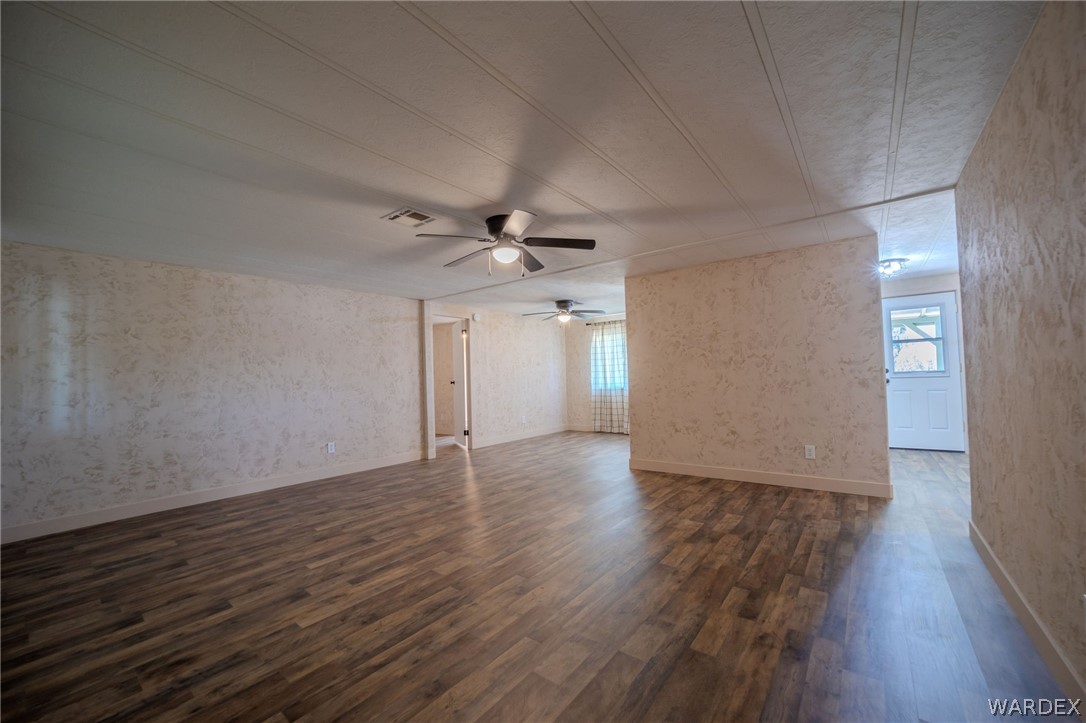 1629 Talc Plaza