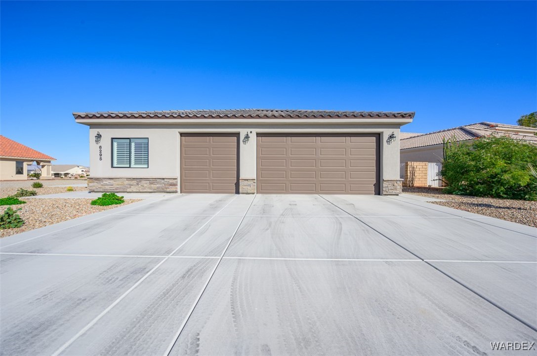 6295 S Vista Laguna Drive