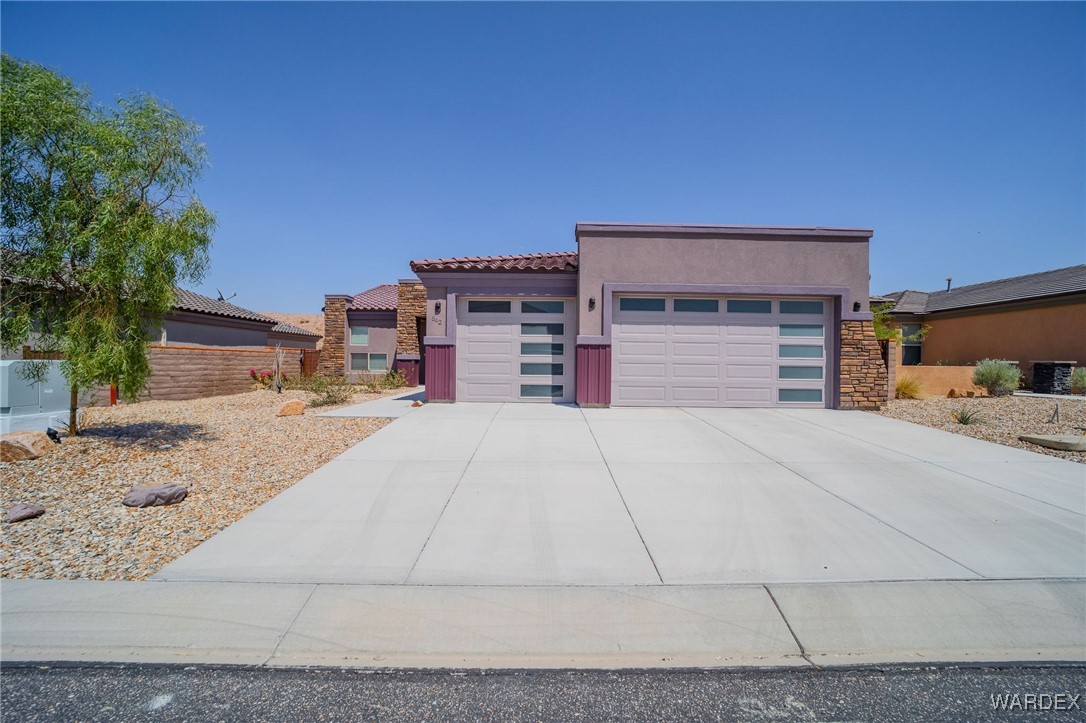 842 Onate Court