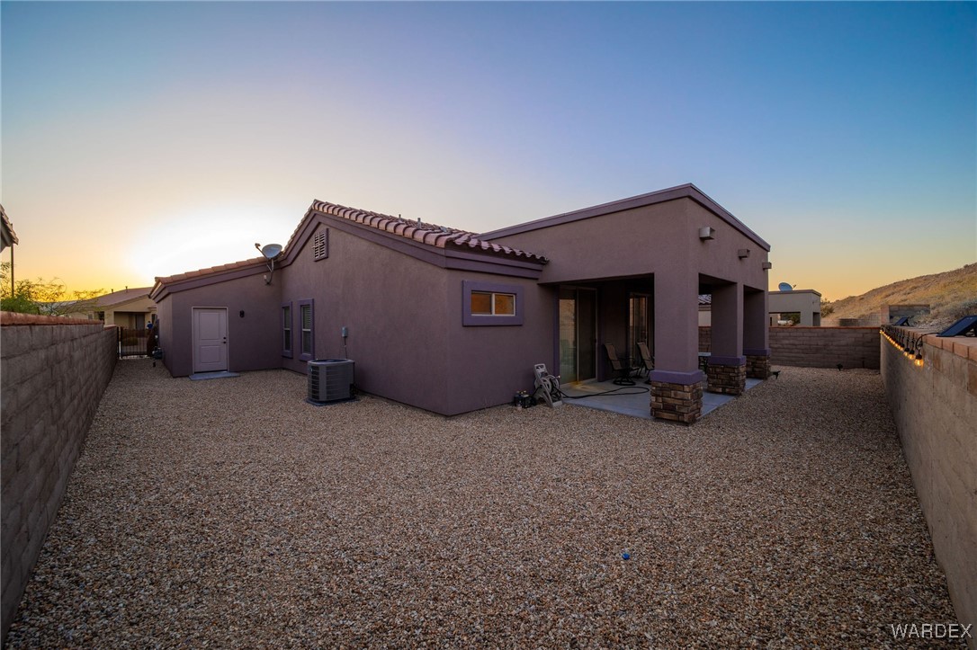 842 Onate Court
