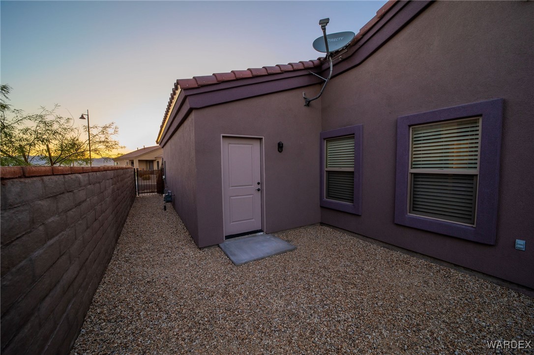 842 Onate Court