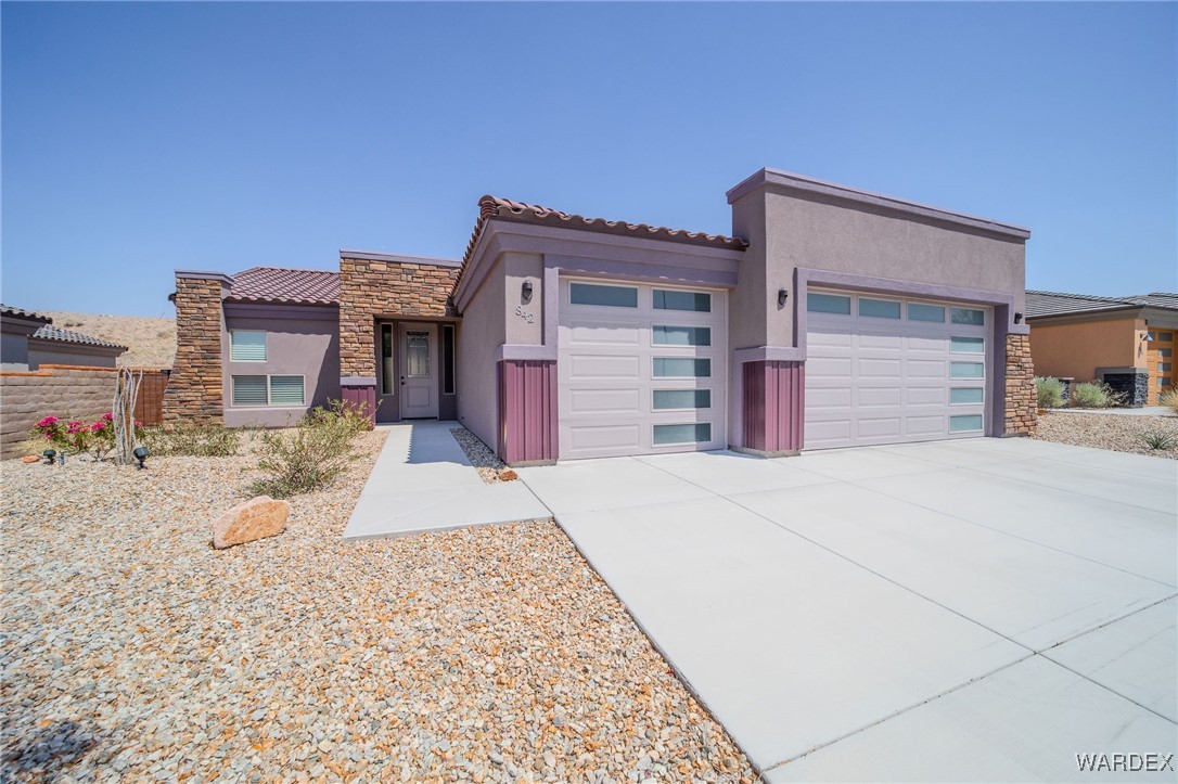 842 Onate Court