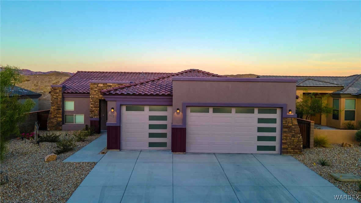 842 Onate Court