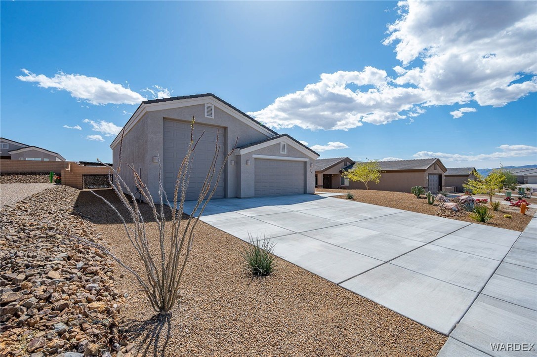 2732 Buffalo Trail