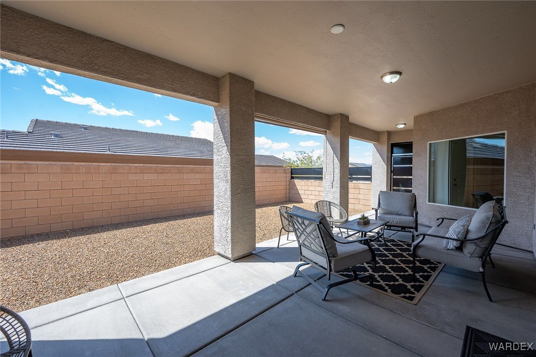 2732 Buffalo Trail