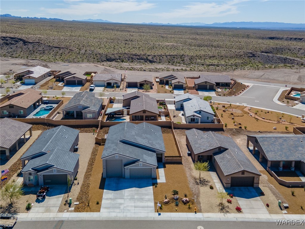 2732 Buffalo Trail