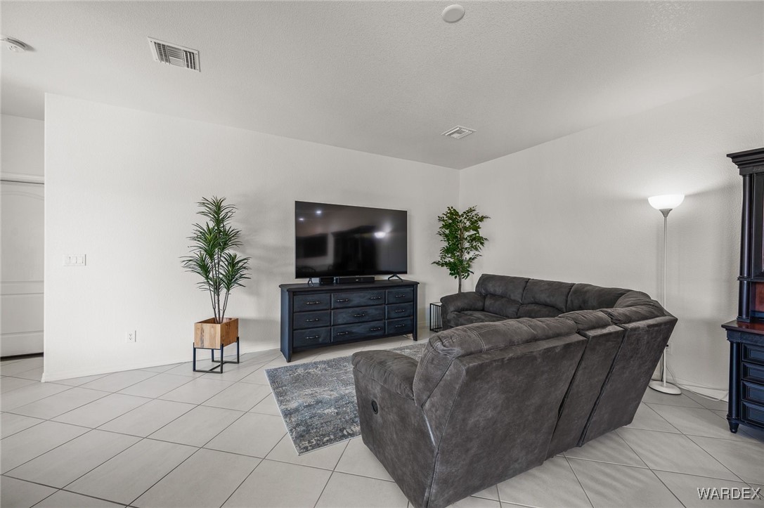 2732 Buffalo Trail