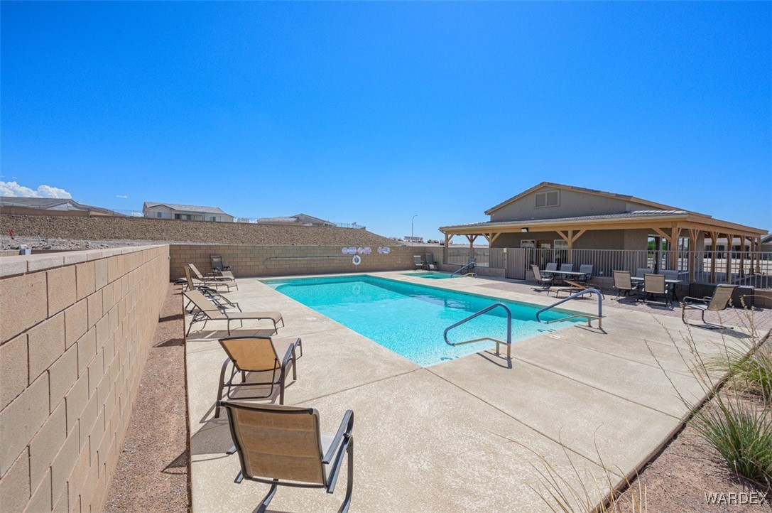 2732 Buffalo Trail