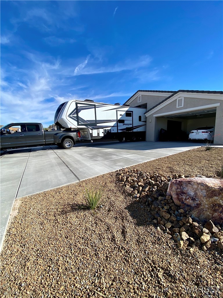 2732 Buffalo Trail