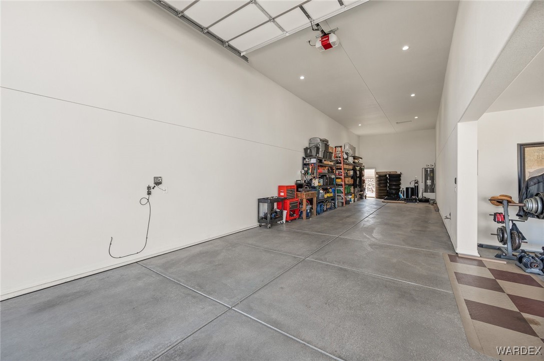 2732 Buffalo Trail