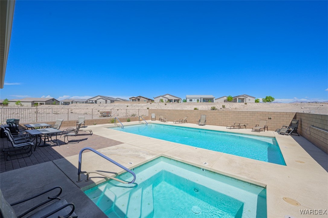 2732 Buffalo Trail