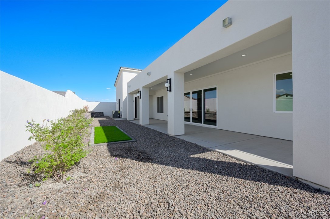 2371 E Paseo Mallorca