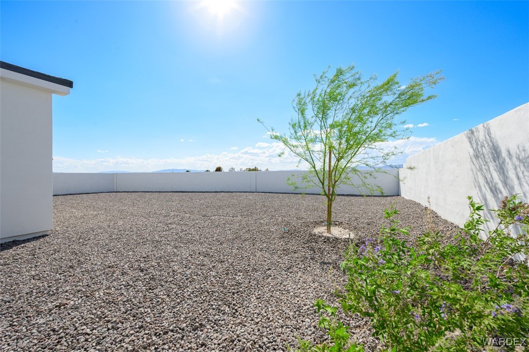 2371 E Paseo Mallorca