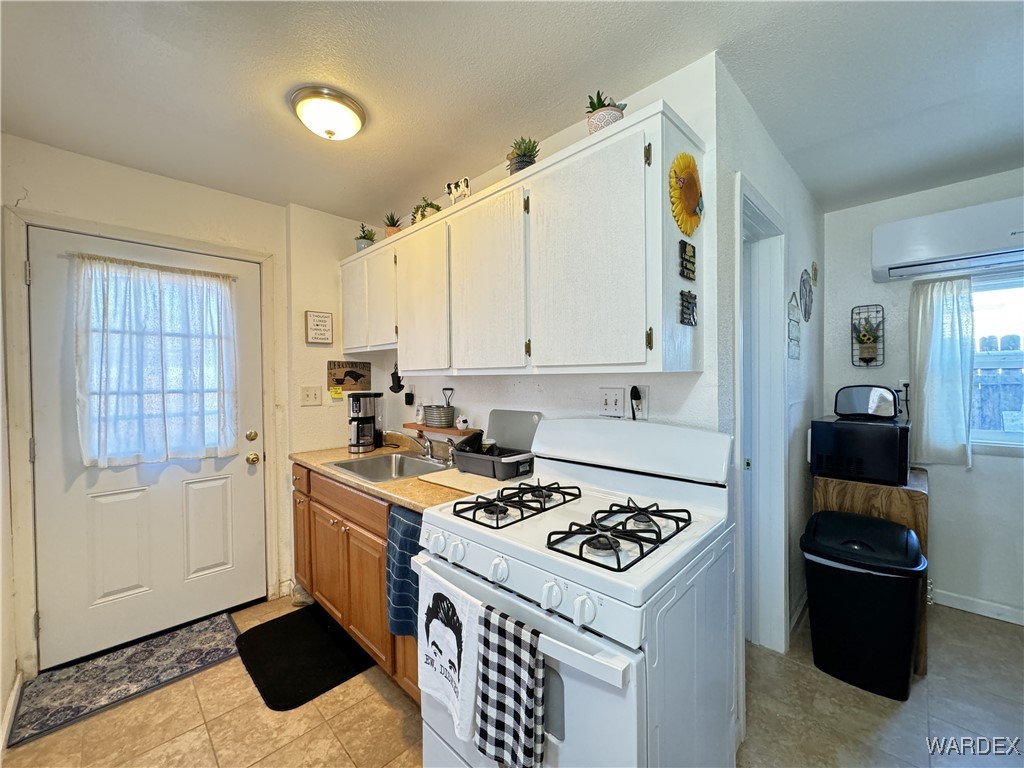 819 Sea Spray Drive