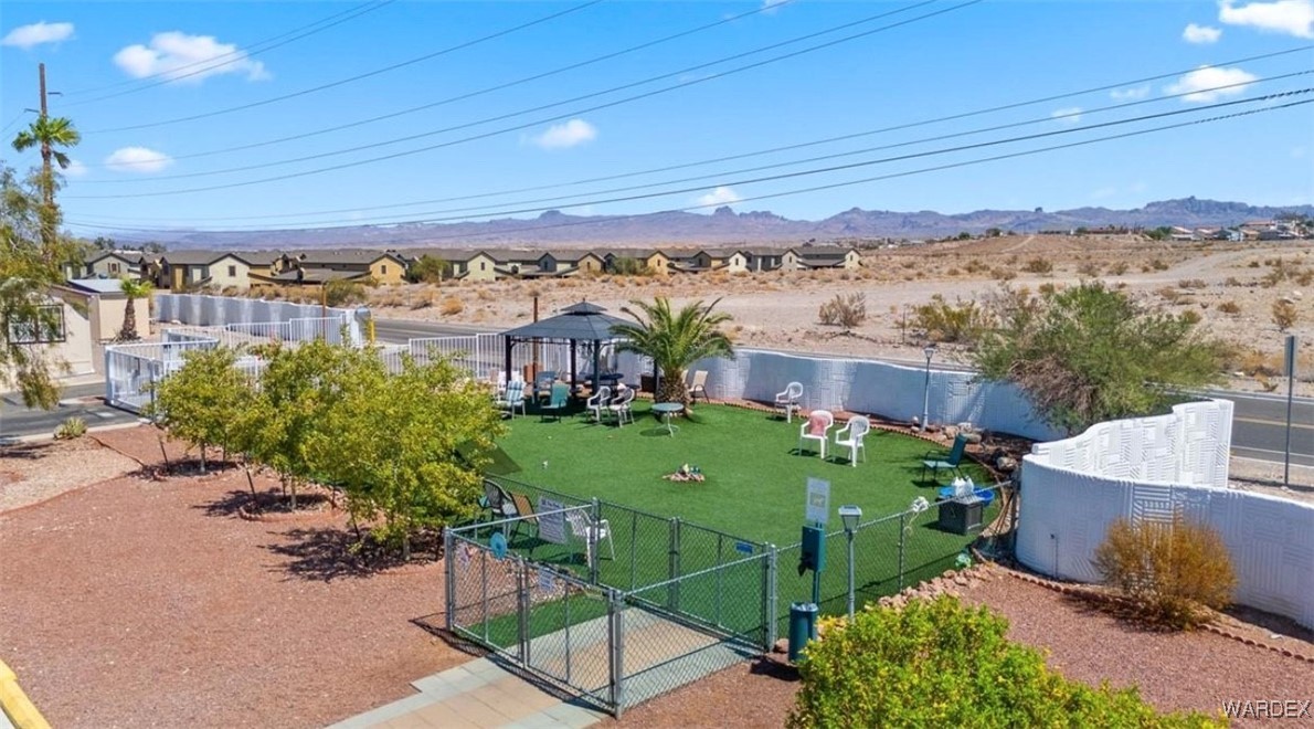 2000 Ramar Road 673