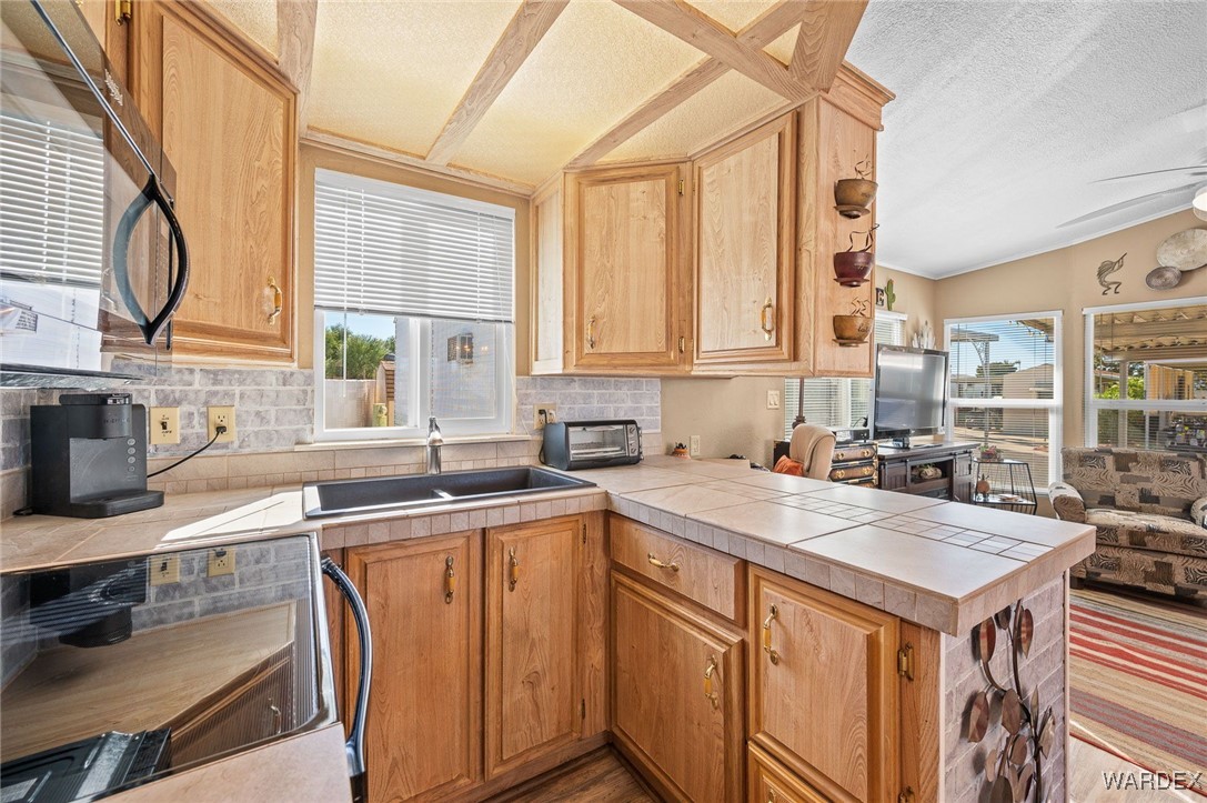 2000 Ramar Road 673